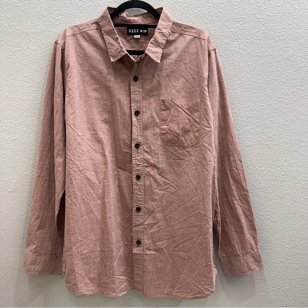 New Reef Men's Shirt Size XL Casual Rose Button-Down Shirt